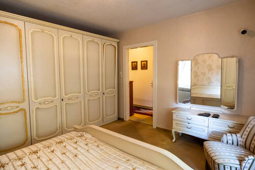 Zimmer 2 - 