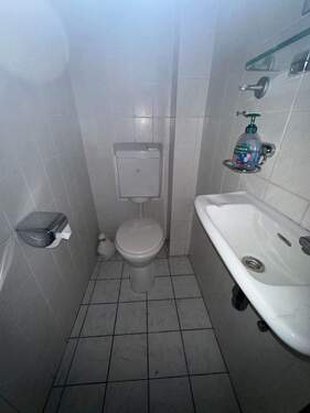 separates WC - 