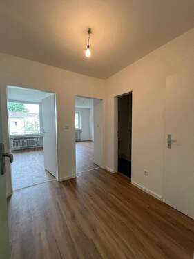 Flur - 2 Zimmer Etagenwohnung zur Miete in Kirchseeon