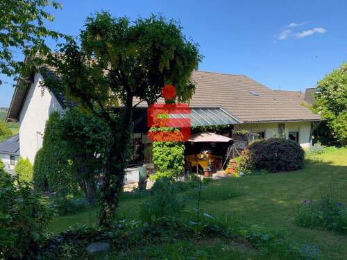 Rückansicht - Einfamilienhaus mit Garage in sehr guter Wohnlage