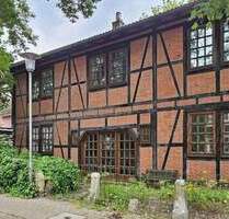 CUX-Lotsenviertel: alles außer gewöhnlich: solides Fachwerkhaus, groß, mit viel Platz für Ihre Ideen - Cuxhaven
