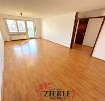 Traumhafte Aussicht, Balkon, Randlage, Aufzug, renoviert, zwei Tiefgaragenstellplätze! Sofort frei! - Eislingen/Fils