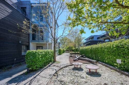 Kinderspielplatz - 
