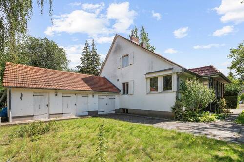Bild 2 - 4 Zimmer Einfamilienhaus zum Kaufen in Berlin