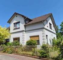 Vierfamilienhaus mit Garagen auf ca. 1.500 m² in Varel - Stadt