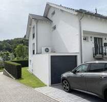 Moderne, neuwertige DHH (Effizienzklasse A) mit Einliegerwohnung - provisionsfrei - Baden-Baden Ebersteinburg