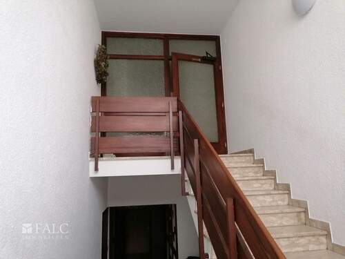  Zugang zum Wohntrakt - 