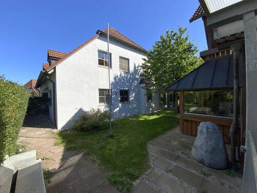 Zuwegung Haus - 