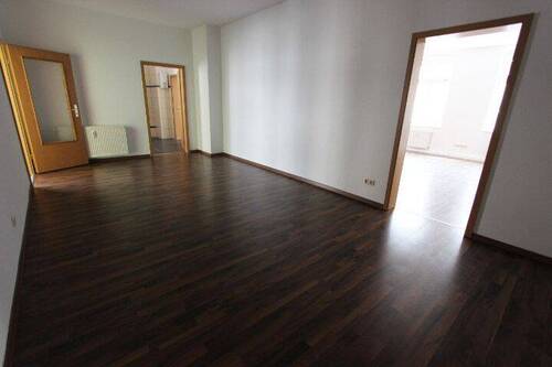 Diele - 4 Zimmer Etagenwohnung zur Miete in Gera