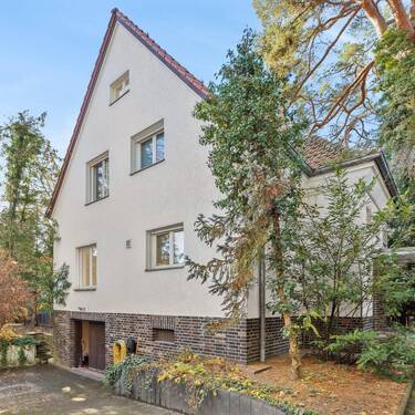 Bild 1 - Freistehendes Einfamilienhaus auf Südgrundstück!