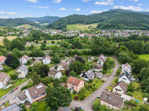 2_Luftbild - Mehrfamilienhaus, Wohnhaus mit 264,40 m² in Gundelfingen zum Kaufen
