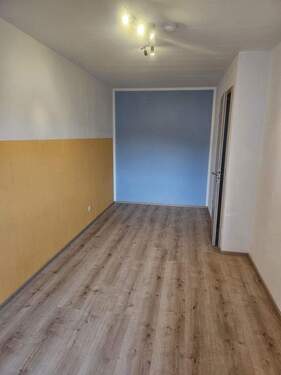 Zimmer 2 - 