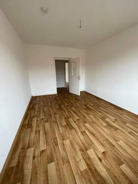 Wohnzimmer 2.JPG - Etagenwohnung mit 69,70 m² in Nürnberg zur Miete