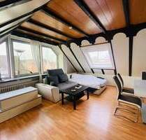 Helles Dachgeschoss-Apartment in ruhiger Wohnlage - Düsseldorf Eller