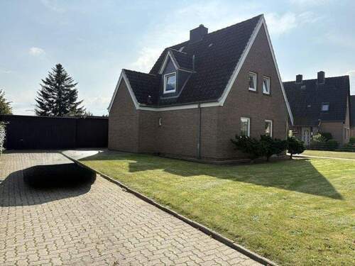 IMG_E7703.jpg - Immobilie mit Potenzial: Einfamilienhaus und großer Garten