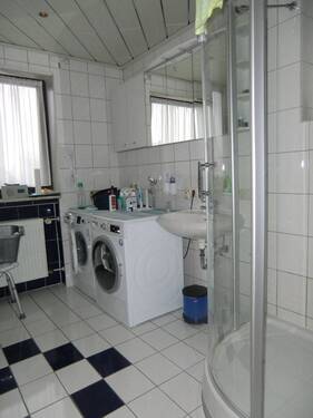 Badezimmer - 3 Zimmer Etagenwohnung in Ried