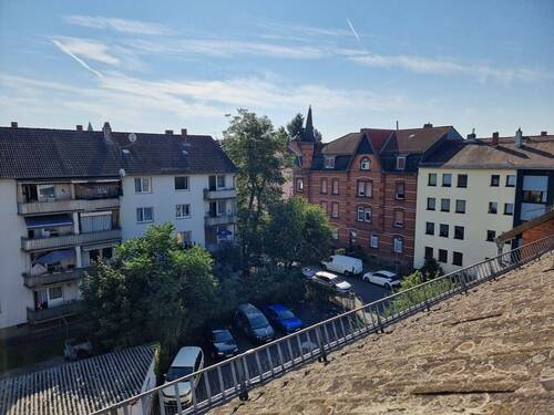 Blick aus dem Fenster.jpg - 2 Zimmer Etagenwohnung zum Kaufen in Hanau
