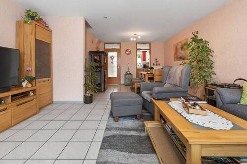 Wohnzimmer - Reihenmittelhaus mit 97,60 m&sup2; in Durmersheim zum Kaufen