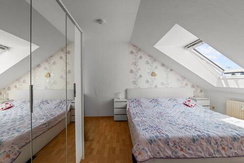 Schlafzimmer1 - 