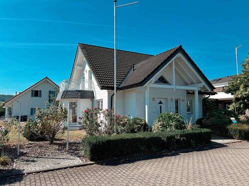 Haus 148 - Musterhäuser in bester Lage von Mülheim-Kärlich,unzählige gewerbliche Möglichkeiten