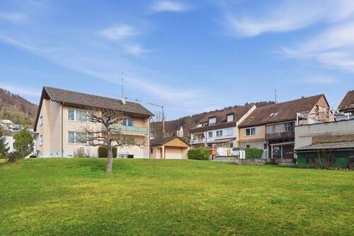 Der weitläufige Garten - 