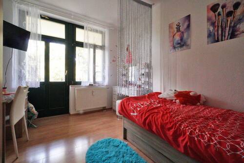 Kind 1, Blick zur Loggia - 