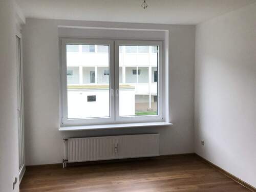 Wohnzimmer (1) - 2 Zimmer Etagenwohnung zur Miete in Buxtehude