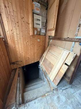 Kellerabgang / Flur - 