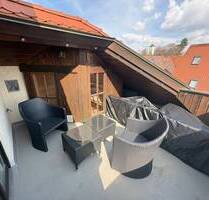 Einzigartige und möblierte Wohnung mit Sauna und Dachterrasse im Herzen Friedbergs