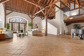 Wohnhalle (1) - 