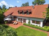 Südansicht - 7 Zimmer Einfamilienhaus zum Kaufen in Unterdießen / Dornstetten