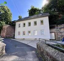 Individuell und hochwertig! Zweiparteien Energieeffizienzhaus in besonderer Lage, mit solide vermieteter Einliegerwohnung.. - Trier Trier-West-Pallien