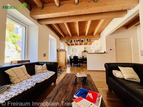 Wohnbereich/ Küche Hauptwohnung - 