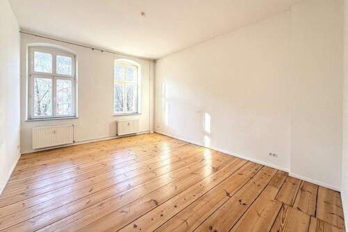 Wohnzimmer - 2 Zimmer Etagenwohnung zum Kaufen in Berlin