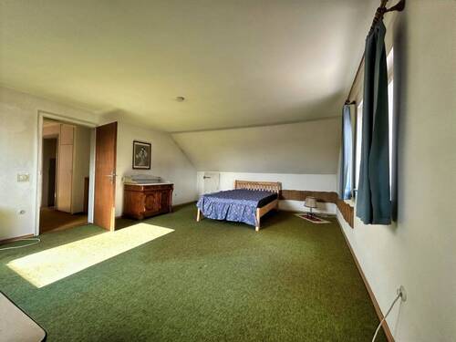 Dachgeschoss Zimmer 1 - 