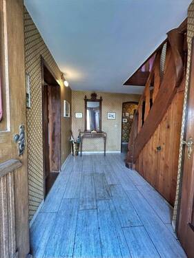 Erdgeschoss Flur (Hauteingang) - 1 Zimmer Einfamilienhaus in Ehrenkirchen