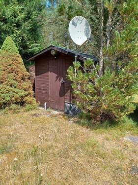 Bild Grundstück und Hütte - 