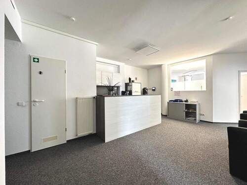 II. OG Empfang.jpg - 6 Zimmer Büro zur Miete in Tettnang
