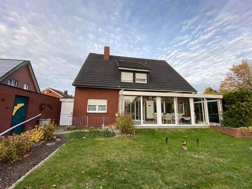 Gartenansicht - 8 Zimmer Einfamilienhaus zum Kaufen in Ahlen