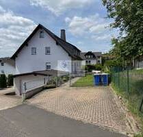 Rentabeles 3 Fam-Haus mit Doppelgarage - Bad Zwesten