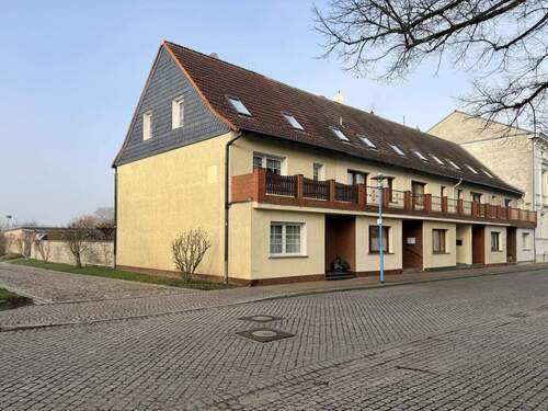 Straßenansicht - 5 Zimmer Reihenmittelhaus zum Kaufen in Wittenberge