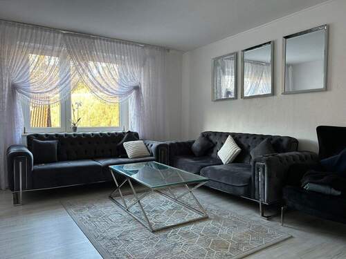 Wohnzimmer - **2 Zimmer-Wohnung mit Balkon in Neheim**