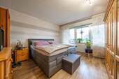 3 Schlafzimmer - 9 Zimmer Mehrfamilienhaus, Wohnhaus zum Kaufen in Wegberg