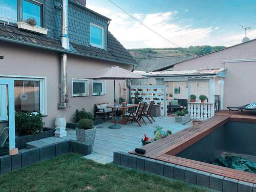 Garten - 5 Zimmer Einfamilienhaus zum Kaufen in Koblenz