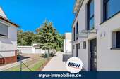 Hauseingänge - Townhouse im pulsierenden Adlershof! KfW40 - noch 2 Häuser verfügbar
