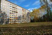Rückansicht - Am Stadtrand gelegene 3-Raum-Wohnung mit Balkon
