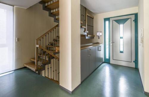 Eingang / Diele - 6 Zimmer Einfamilienhaus in Wiesbaden