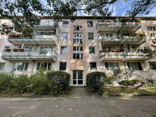 2. - 3 Zimmer Etagenwohnung zum Kaufen in Berlin