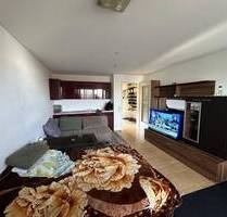 Provisionsfrei: Charmante 2-Zimmer-Wohnung mit Stellplätzen in Toplage von Erding-Klettham