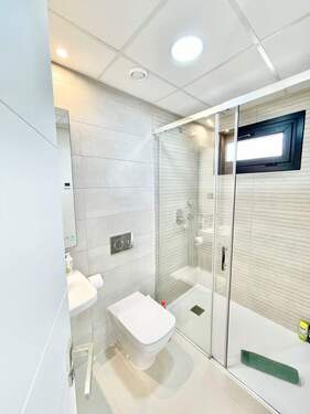 Badezimmer 1 EG - 